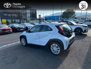 Photo 2 du bon plan TOYOTA Aygo X 1.0 VVT-i 72ch Dynamic S-CVT occasion à 15490 €