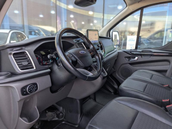 Photo 12 du bon plan FORD Transit Custom Fg VUL 290 L1H1 2.0 EcoBlue 185 S&S Sport BVA6 occasion à 25990 €