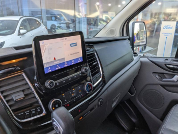 Photo 13 du bon plan FORD Transit Custom Fg VUL 290 L1H1 2.0 EcoBlue 185 S&S Sport BVA6 occasion à 25990 €