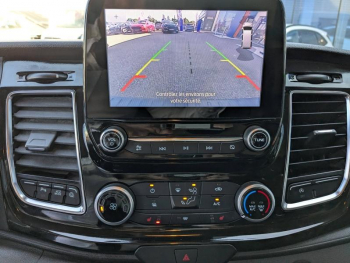 Photo 14 du bon plan FORD Transit Custom Fg VUL 290 L1H1 2.0 EcoBlue 185 S&S Sport BVA6 occasion à 25990 €