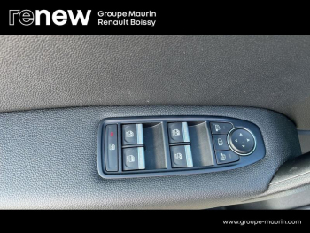 Photo 24 du bon plan RENAULT Captur 1.6 E-Tech Plug-in 160ch Intens occasion à 18450 €