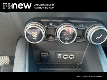 Photo 28 du bon plan RENAULT Captur 1.6 E-Tech Plug-in 160ch Intens occasion à 18450 €