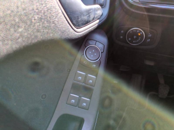 Photo 13 du bon plan FORD Fiesta 1.0 EcoBoost 95ch Titanium 5p occasion à 12900 €