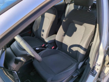 Photo 15 du bon plan FORD Fiesta 1.0 EcoBoost 95ch Titanium 5p occasion à 12900 €