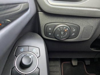 Photo 11 du bon plan FORD Focus 1.0 EcoBoost mHEV 125ch ST-Line X occasion à 26690 €