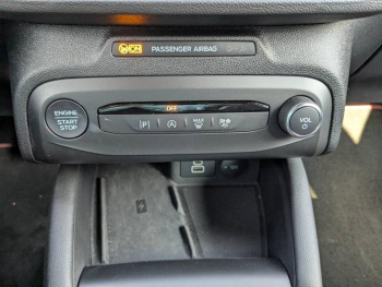 Photo 16 du bon plan FORD Focus 1.0 EcoBoost mHEV 125ch ST-Line X occasion à 26690 €