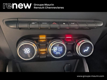 Photo 10 du bon plan DACIA Duster 1.3 TCe 150ch FAP Prestige  4x2 E6U occasion à 17899 €