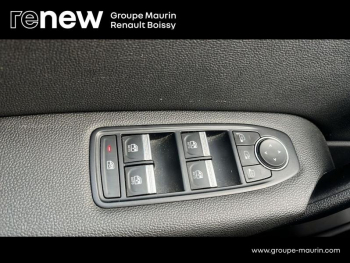 Photo 24 du bon plan RENAULT Captur 1.6 E-Tech hybride rechargeable 160ch Intens -21 occasion à 17950 €