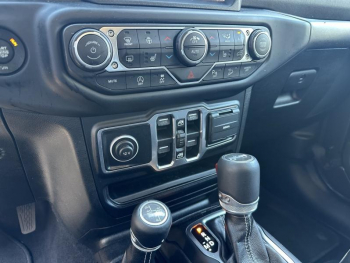 Photo 11 du bon plan JEEP Wrangler 2.2 MultiJet 200ch Overland Command-Trac BVA8 188g occasion à 45390 €