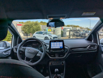 Photo 22 du bon plan FORD Fiesta 1.0 Flexifuel 95ch ST-Line 5p occasion à 17990 €