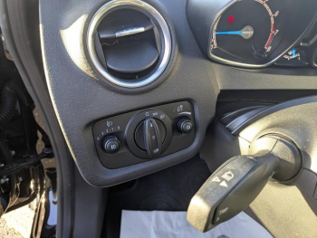 Photo 3 du bon plan FORD Fiesta 1.25 60ch Trend 5p occasion à 10990 €