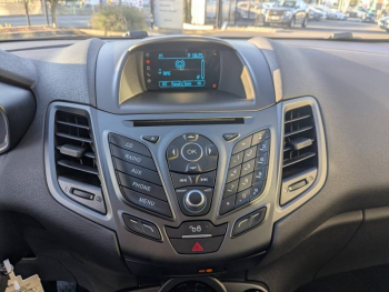 Photo 5 du bon plan FORD Fiesta 1.25 60ch Trend 5p occasion à 10990 €