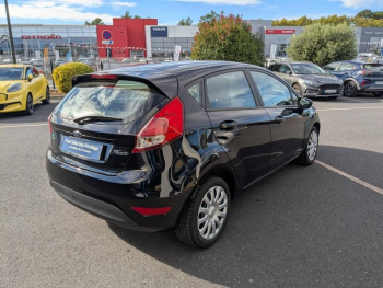 Photo 19 du bon plan FORD Fiesta 1.25 60ch Trend 5p occasion à 10990 €