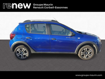 ddf-core-media-mACcXF570890_4.jpg Photo 4 du bon plan DACIA Sandero 1.0 TCe 100ch 15 ans occasion à 9890 €