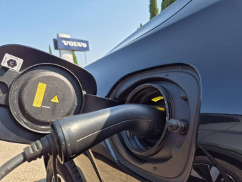 ddf-core-media-g9aBXg6121904_7.jpg Photo 7 du bon plan VOLVO XC60 T6 Hybride Rechargeable 253 + 145ch Plus Style Dark Geartronic 8 AWD occasion à 53900 €