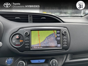 Photo 15 du bon plan TOYOTA Yaris HSD 100h Collection 5p occasion à 13490 €