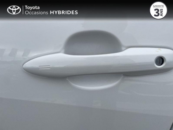 Photo 21 du bon plan TOYOTA Yaris 116h Design 5p MY22 occasion à 18490 €