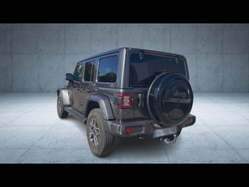 Photo 4 du bon plan JEEP Wrangler 2.0 T 380ch 4xe 80th Anniversary Command-Trac occasion à 44990 €
