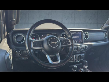 Photo 16 du bon plan JEEP Wrangler 2.0 T 380ch 4xe 80th Anniversary Command-Trac occasion à 44990 €