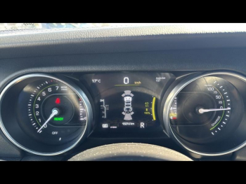 Photo 19 du bon plan JEEP Wrangler 2.0 T 380ch 4xe 80th Anniversary Command-Trac occasion à 44990 €