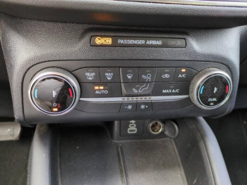 Photo 10 du bon plan FORD Kuga 2.5 Duratec 190ch FHEV E85 Titanium BVA occasion à 26800 €