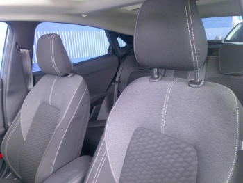 Photo 18 du bon plan FORD Puma 1.0 Flexifuel 125ch S&S mHEV Titanium occasion à 20900 €
