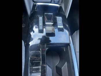 Photo 15 du bon plan CITROEN C4 1.2 Hybride 145ch S&S MAX Automatique occasion à 18890 €