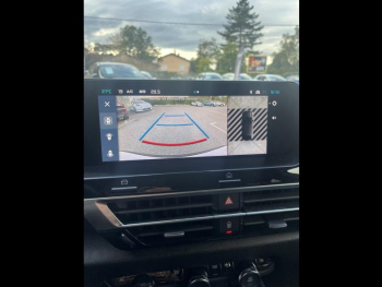 Photo 19 du bon plan CITROEN C4 1.2 Hybride 145ch S&S MAX Automatique occasion à 18890 €