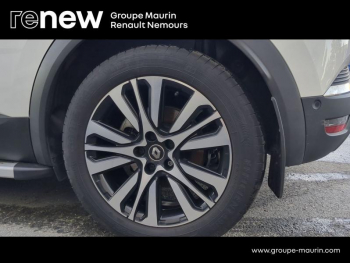 Photo 7 du bon plan RENAULT Captur 1.6 E-Tech Plug-in 160ch Initiale Paris occasion à 17900 €