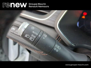 Photo 24 du bon plan RENAULT Captur 1.6 E-Tech Plug-in 160ch Initiale Paris occasion à 17900 €