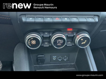 Photo 32 du bon plan RENAULT Captur 1.6 E-Tech Plug-in 160ch Initiale Paris occasion à 17900 €