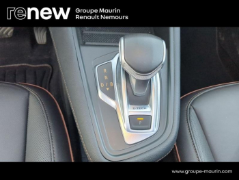 Photo 33 du bon plan RENAULT Captur 1.6 E-Tech Plug-in 160ch Initiale Paris occasion à 17900 €