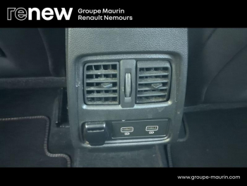 Photo 39 du bon plan RENAULT Captur 1.6 E-Tech Plug-in 160ch Initiale Paris occasion à 17900 €