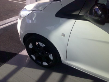 ddf-core-media-LWybri62791_3.jpg Photo 3 du bon plan FORD Ka 1.2 69ch Stop&Start White Edition occasion à 8390 €