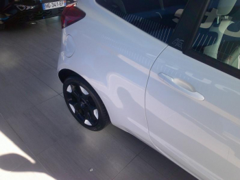 ddf-core-media-WTXji862791_4.jpg Photo 4 du bon plan FORD Ka 1.2 69ch Stop&Start White Edition occasion à 8390 €