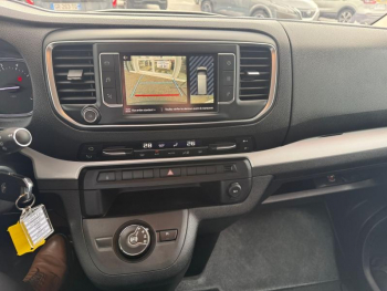 Photo 13 du bon plan TOYOTA ProAce Verso Long 2.0 140 D-4D Executive Techno MC22 occasion à 38890 €