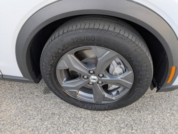 Photo 20 du bon plan FORD Mustang Mach-E 269ch Standard Range 76kWh Mach-E Propulsion occasion à 38900 €