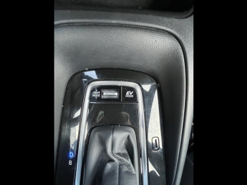 Photo 18 du bon plan TOYOTA Corolla 122h Design MY21 occasion à 16890 €