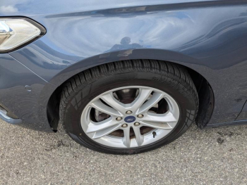 Photo 5 du bon plan FORD Mondeo SW 2.0 EcoBlue 150ch Titanium BVA occasion à 17190 €