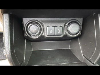 Photo 21 du bon plan SUZUKI Swift 1.2 Hybrid 83ch PrivilÃ¨ge occasion à 18980 €