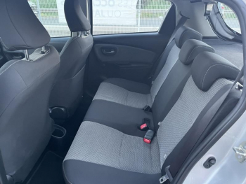 Photo 8 du bon plan TOYOTA Yaris HSD 100h Dynamic 5p occasion à 13980 €