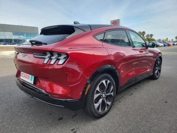 Photo 7 du bon plan FORD Mustang Mach-E 351ch Extended Range 99kWh AWD occasion à 36890 €