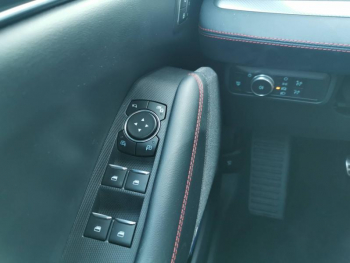 Photo 12 du bon plan FORD Mustang Mach-E 351ch Extended Range 99kWh AWD occasion à 36890 €