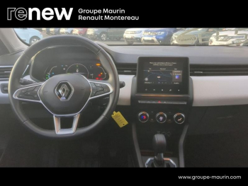 Photo 38 du bon plan RENAULT Clio 1.6 E-Tech hybride 145ch Evolution occasion à 15900 €