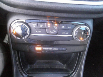 Photo 17 du bon plan FORD Puma 1.0 Flexifuel 125ch S&S mHEV Titanium occasion à 18900 €