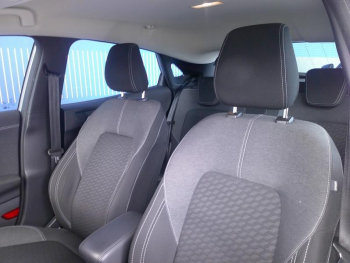 Photo 19 du bon plan FORD Puma 1.0 Flexifuel 125ch S&S mHEV Titanium occasion à 18900 €