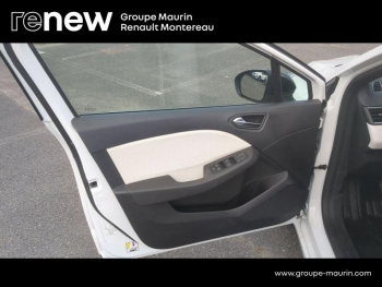 Photo 19 du bon plan RENAULT Clio 1.0 TCe 90ch Techno occasion à 15490 €