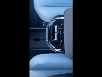 ddf-core-media-AbpwC52025172_15.jpg Photo 15 du bon plan VOLVO EX30 Twin Performance 428ch Ultra occasion à 36990 €