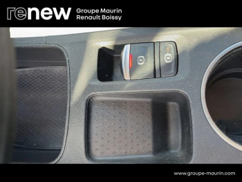 Photo 29 du bon plan RENAULT Captur 1.6 E-Tech hybride rechargeable 160ch Intens -21 occasion à 18200 €