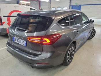 Photo 2 du bon plan FORD Focus SW 1.0 Flexifuel mHEV 125ch Titanium X Business Powershift occasion à 23990 €